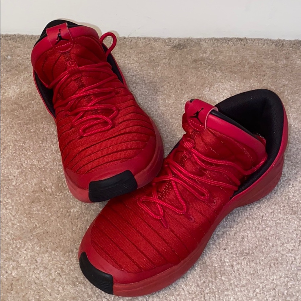 Jordan Flight Luxe GS 'Gym Red’ Shoe